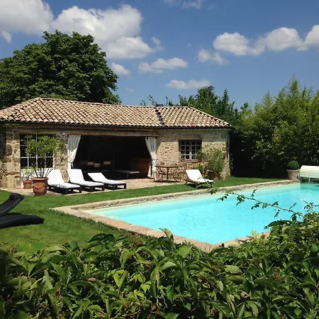 Le Clos De Lapras Couette-café